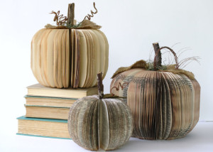 Book Pumpkins by Hanna Gritton (Etsy)